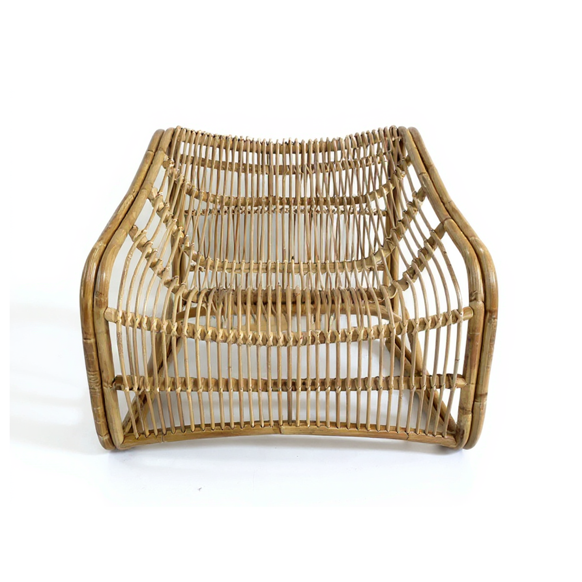 Bucket Lounge Chair by TIBA-TIBA – unique natural rattan lounge chair with organic curves and modern design, hand crafted in Bali for relaxed tropical living.
