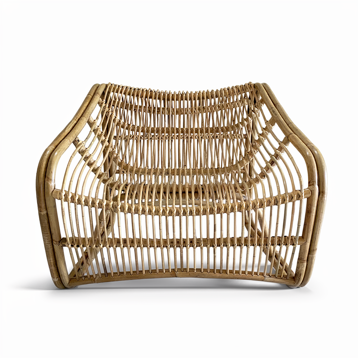 Bucket Lounge Chair by TIBA-TIBA – unique natural rattan lounge chair with organic curves and modern design, hand crafted in Bali for relaxed tropical living.